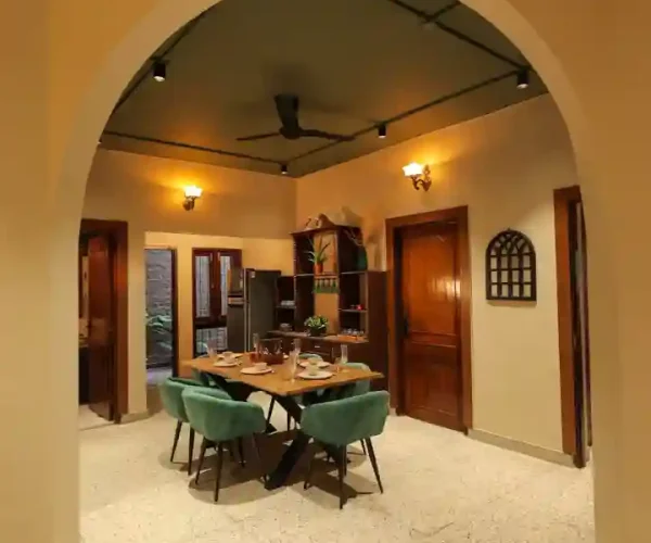 Arbour suites 1 - Hall area